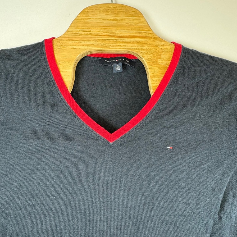 Tommy Hilfiger Women's Navy Red Viscose‎ Blend V-Neck Pullover Sweater Sz XL